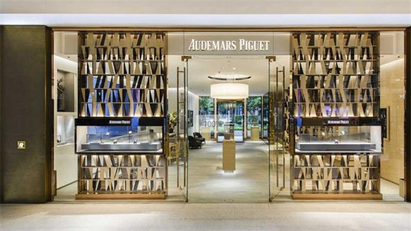 爱彼手表表针变色应该咋办（图）