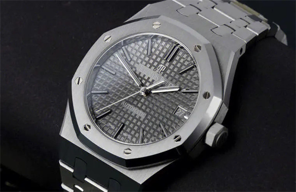 爱彼表带掉色怎么修复（图）