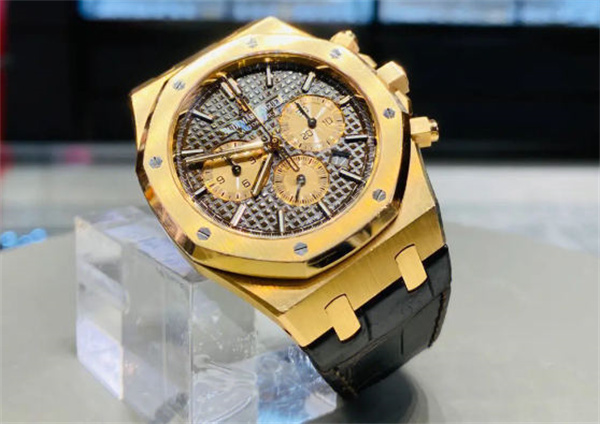 爱彼表蒙有划痕处理方法推荐（图）