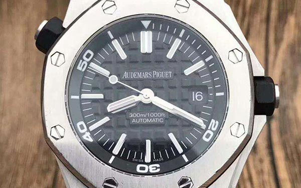 爱彼手表表盘有划痕处理技巧（图）