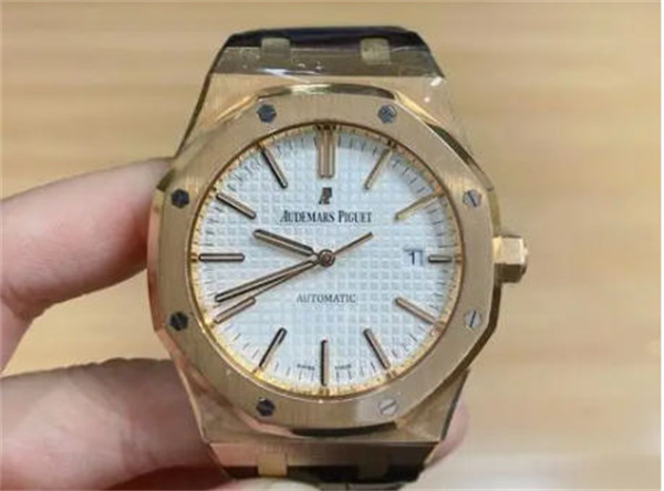 爱彼手表表盘生锈处理方法（图）