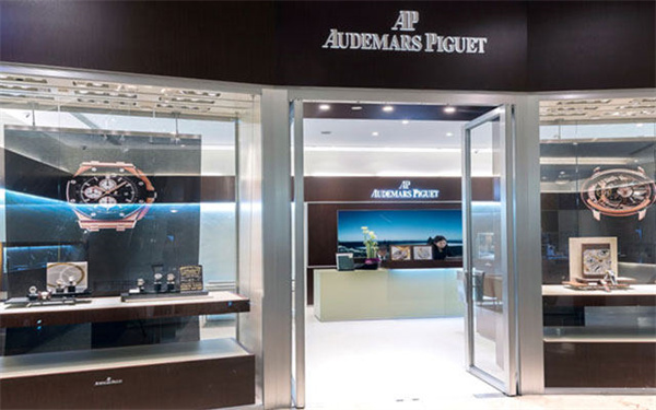 爱彼腕表机芯里面有划痕应该咋解决（图）